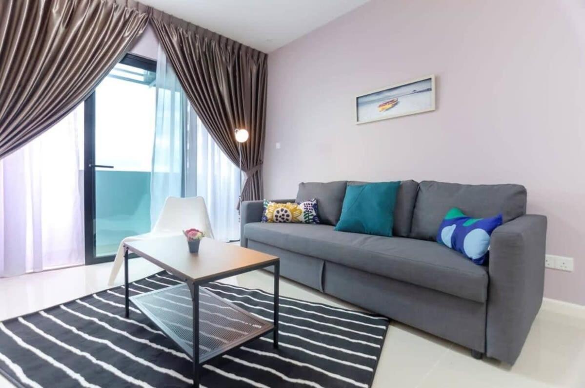Chic & Comfy At Suasana Jb * Johor Bahru